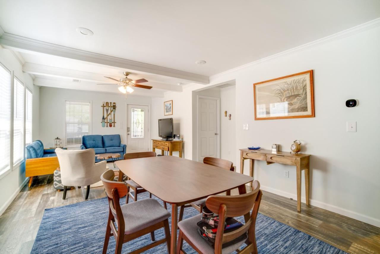 Charleston Home With Porch - 3 Mi To Folly Beach! Bagian luar foto