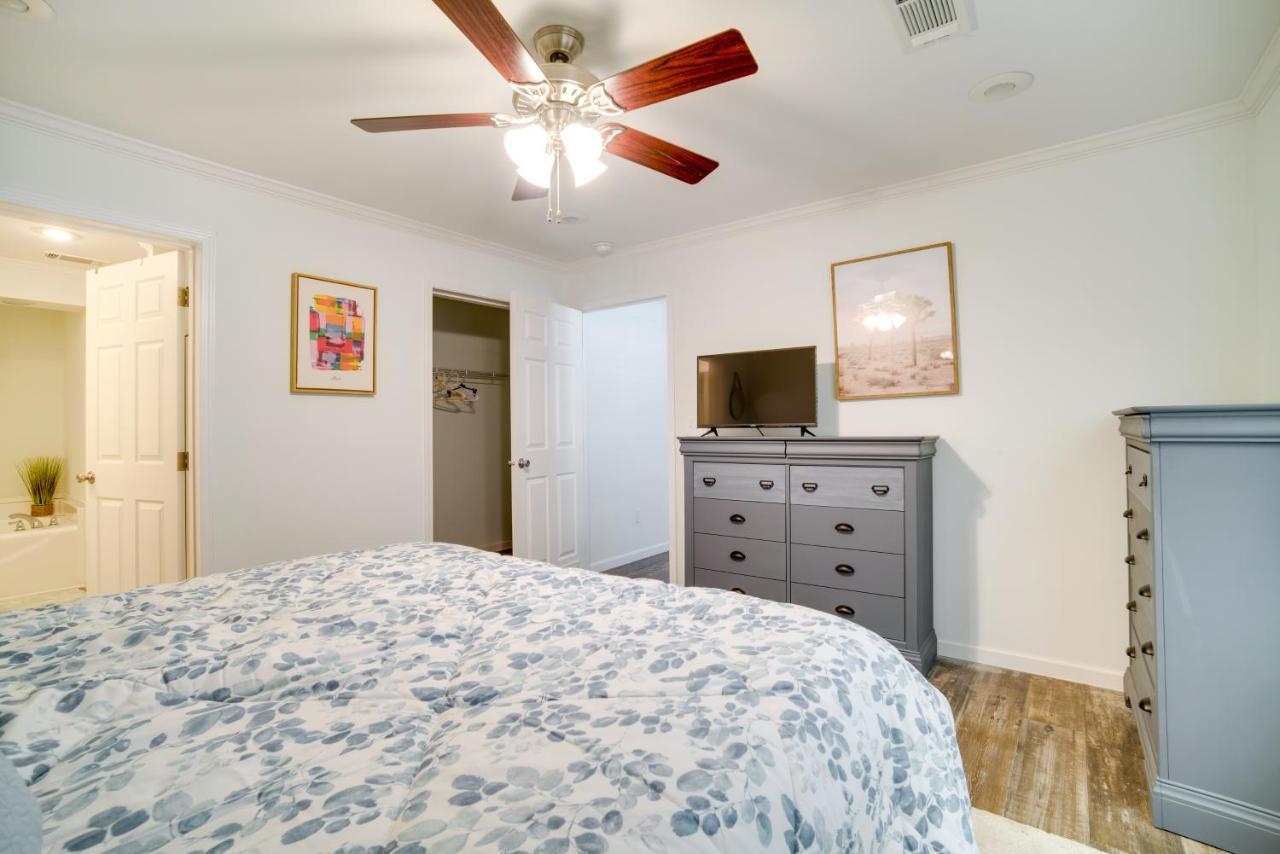 Charleston Home With Porch - 3 Mi To Folly Beach! Bagian luar foto